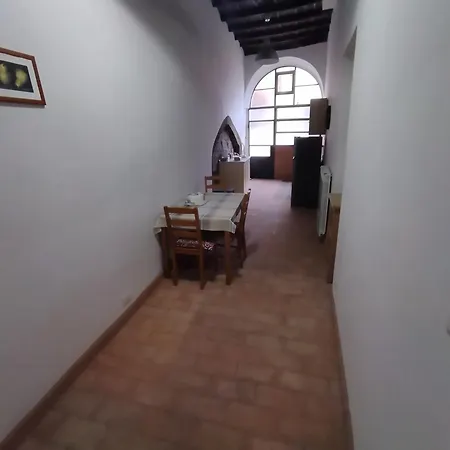 San Lorenzo Lägenhet *